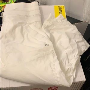 Lululemon Dance Studio Crop